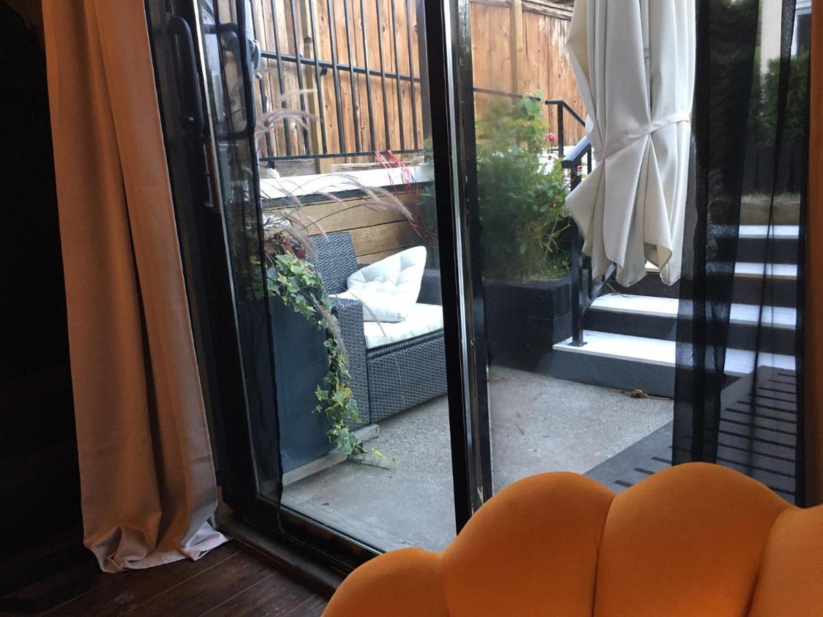 Style Basement Apartment Vancouver Exterior photo